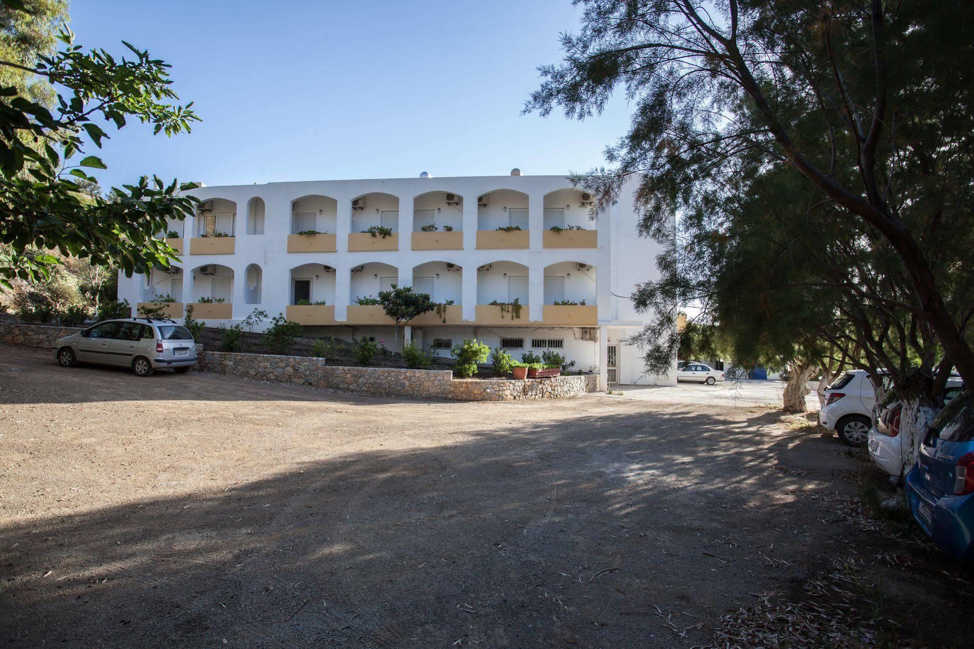 Ammoudi Hotel Damnoni Exterior foto